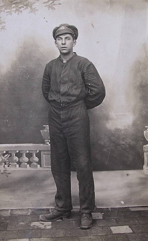 Cecil Bert Favell